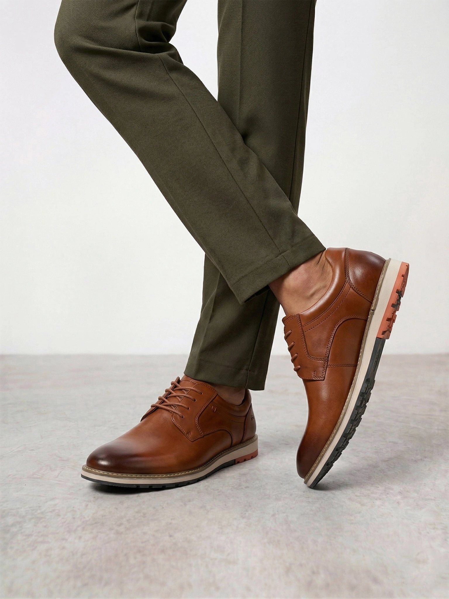 Туфли-дерби рыжего цвета со шнуровкой